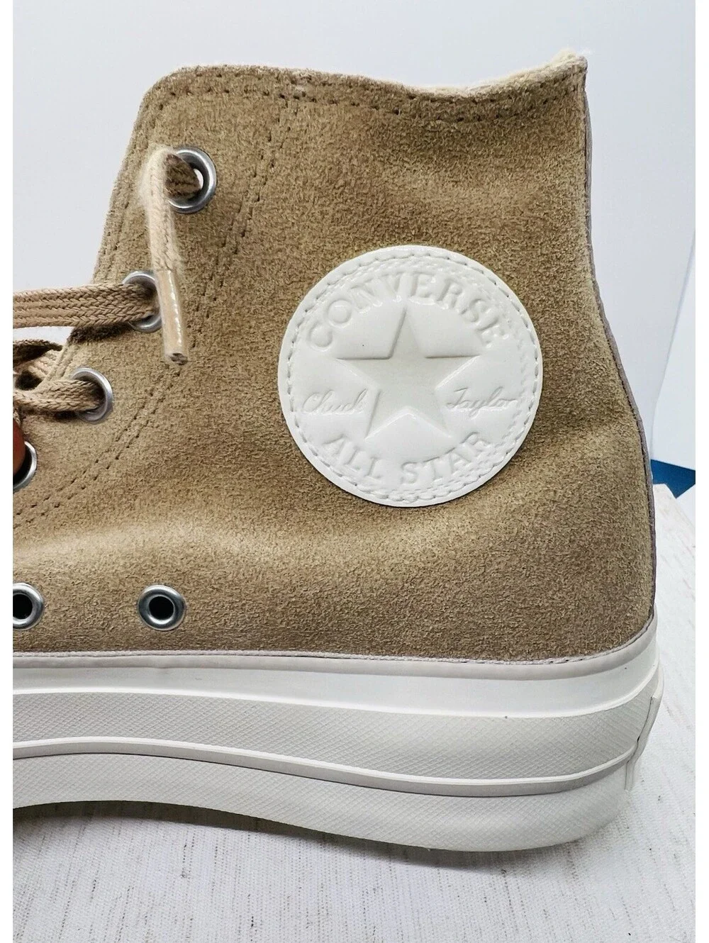 CONVERSE Chuck Taylor all star lift platform sneakers women's size 8.5 khaki New